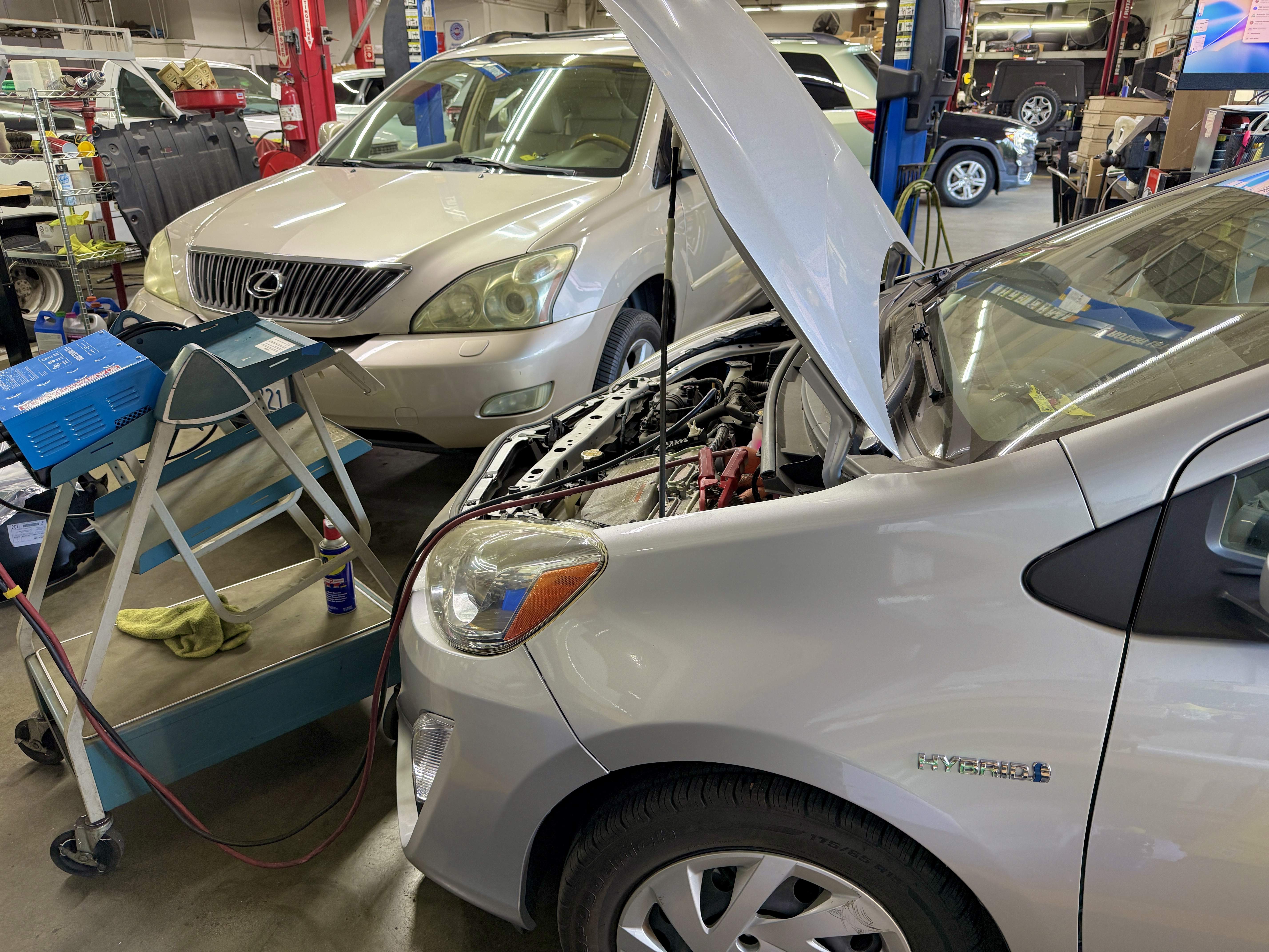 Hybrid Prius in the bay at Connie & Dick’s Claremont